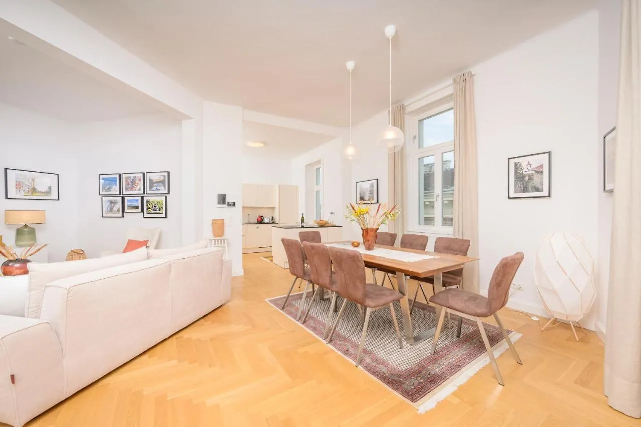 Luxury Suite Raimund Theatre Vienna Apartment