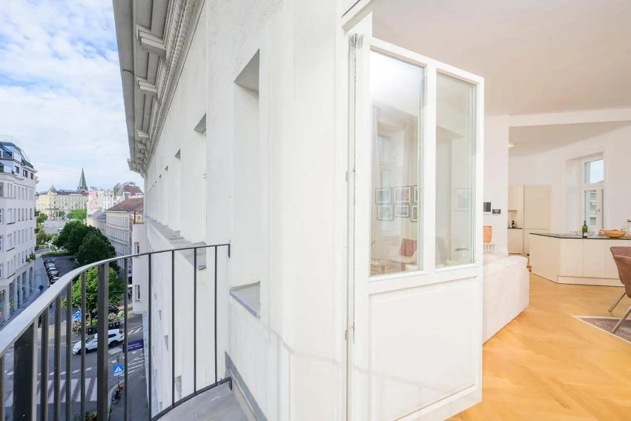 Luxury Suite Raimund Theatre Vienna Apartment