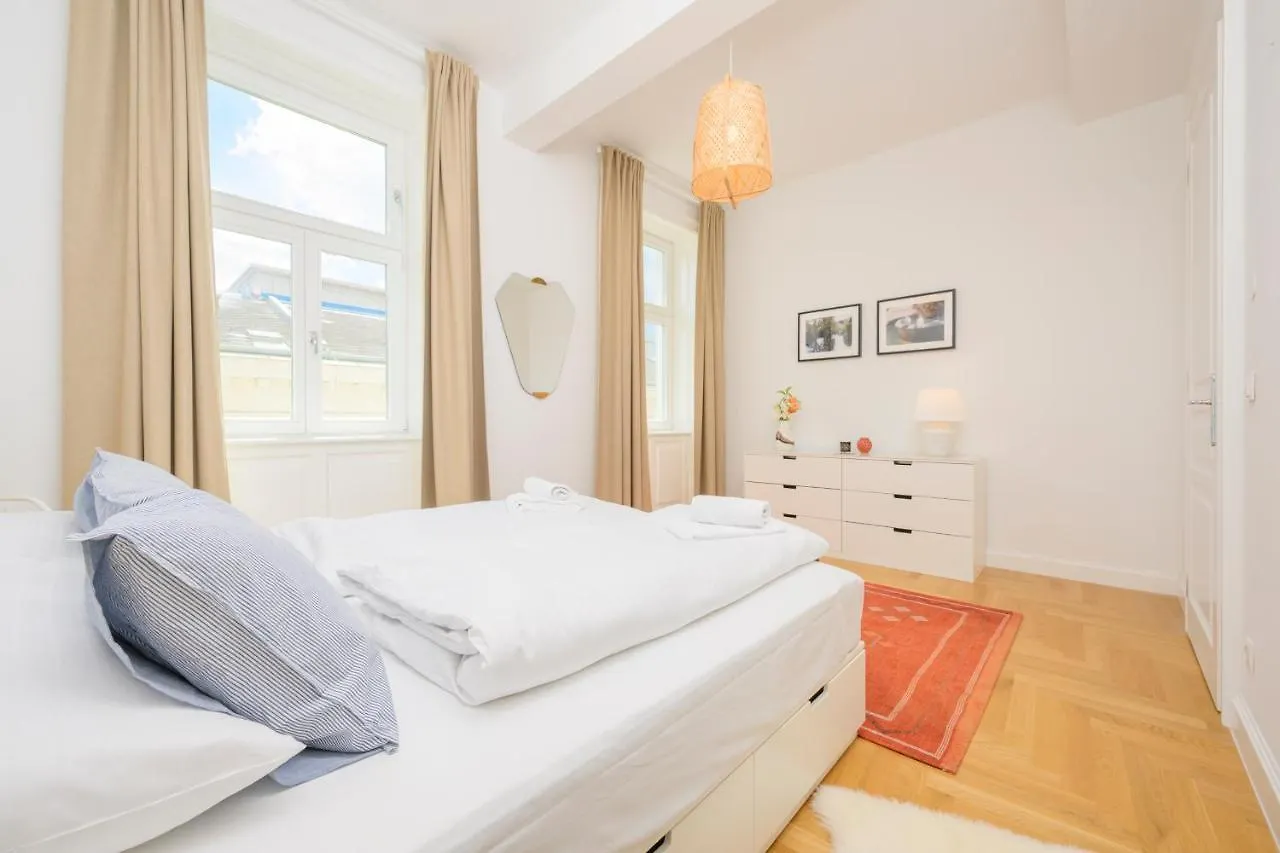 Apartment Luxury Suite Raimund Theatre Vienna