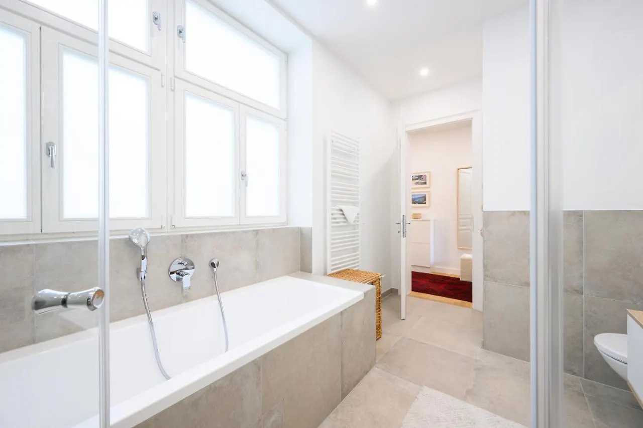 Luxury Suite Raimund Theatre Vienna 0*,